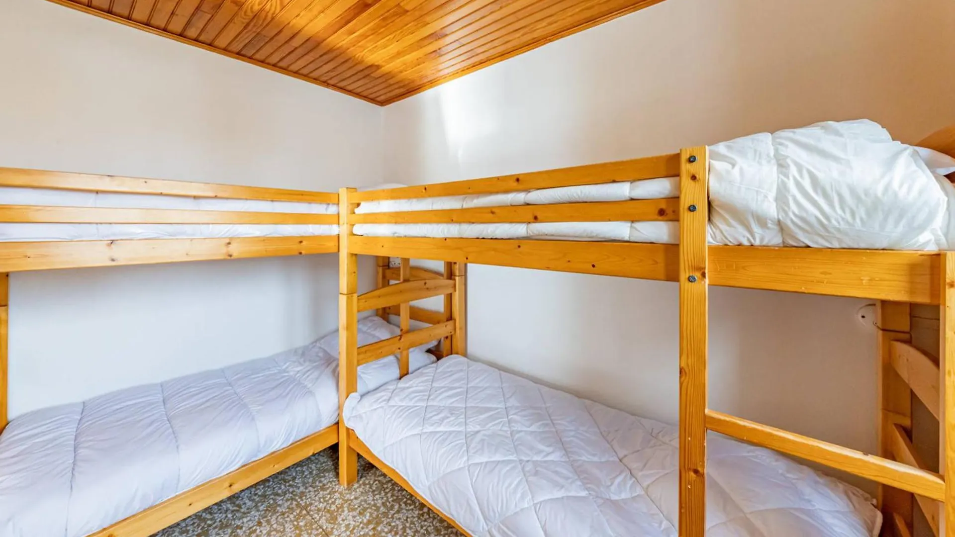Confort En Station: T1 6 Pers, Au Pied Des Pistes, Proche Commerces - Fr-1-807-89 생프랑수아롱샴 0*,  프랑스